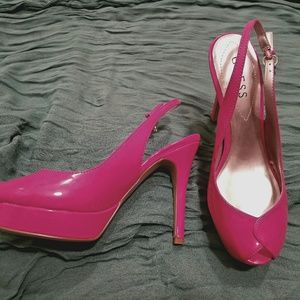 New Guess hot pink leather platform heels size 6.5